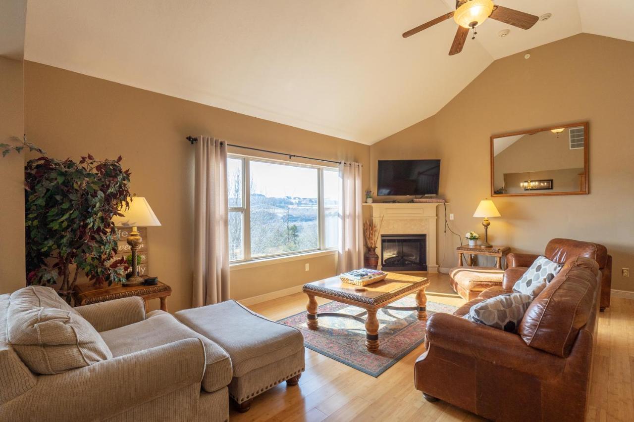בראנסון 4Br Walk-In - Foosball Table - Hot Tub - Fire Pit - Free Tickets Included - Dv166 מראה חיצוני תמונה