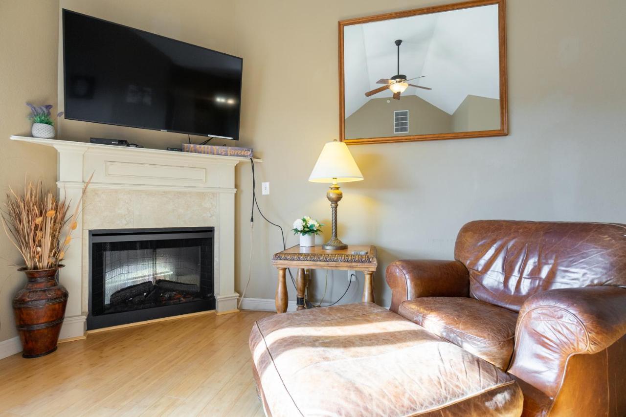 בראנסון 4Br Walk-In - Foosball Table - Hot Tub - Fire Pit - Free Tickets Included - Dv166 מראה חיצוני תמונה