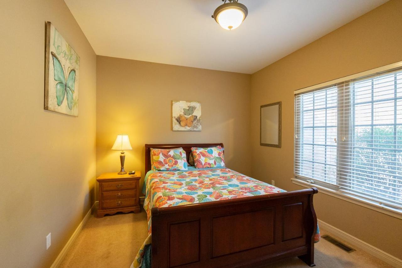 בראנסון 4Br Walk-In - Foosball Table - Hot Tub - Fire Pit - Free Tickets Included - Dv166 מראה חיצוני תמונה