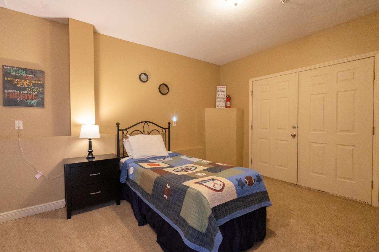 בראנסון 4Br Walk-In - Foosball Table - Hot Tub - Fire Pit - Free Tickets Included - Dv166 מראה חיצוני תמונה