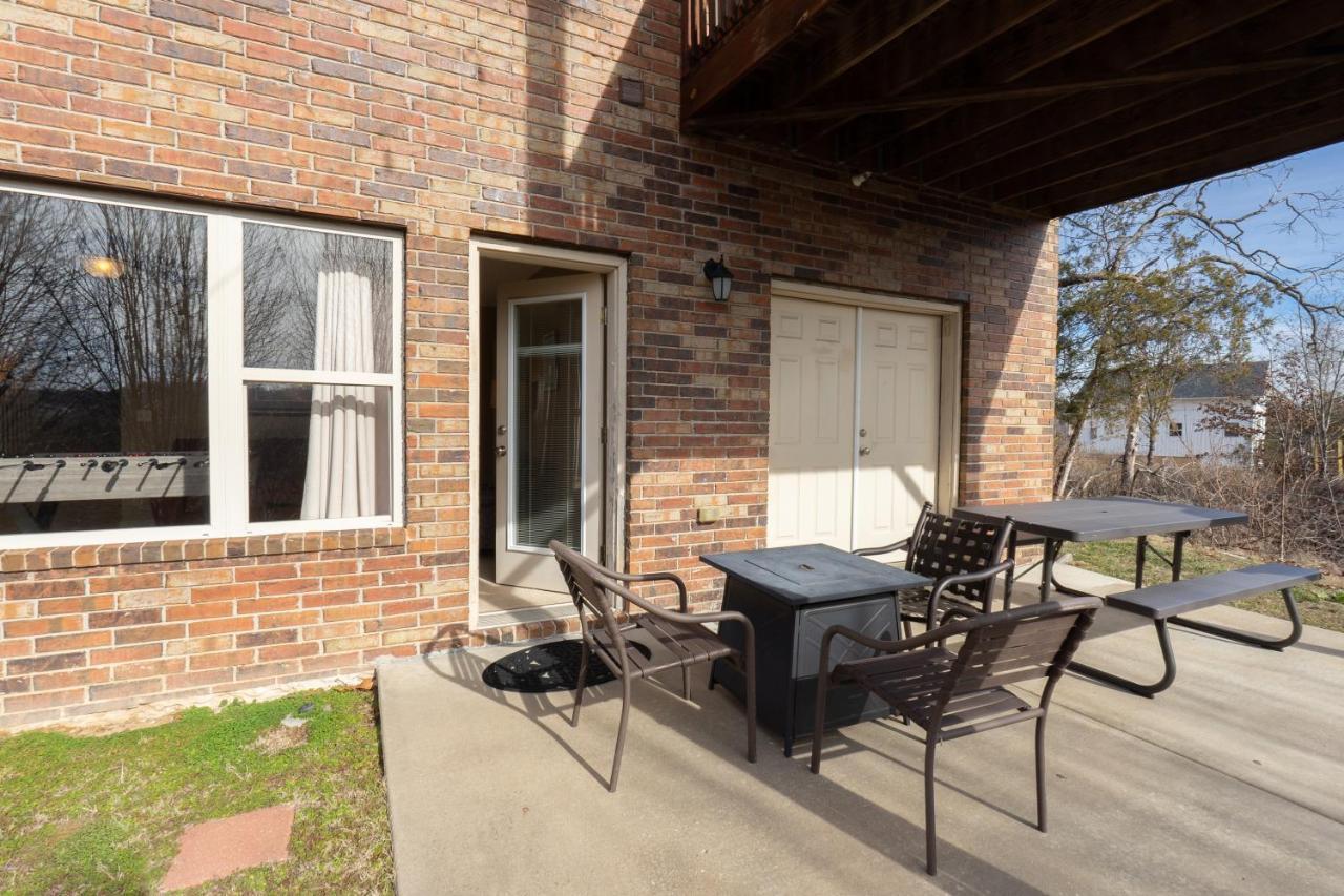 בראנסון 4Br Walk-In - Foosball Table - Hot Tub - Fire Pit - Free Tickets Included - Dv166 מראה חיצוני תמונה