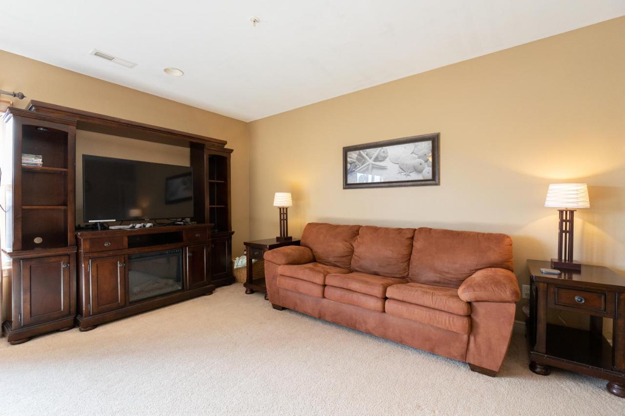 בראנסון 4Br Walk-In - Foosball Table - Hot Tub - Fire Pit - Free Tickets Included - Dv166 מראה חיצוני תמונה