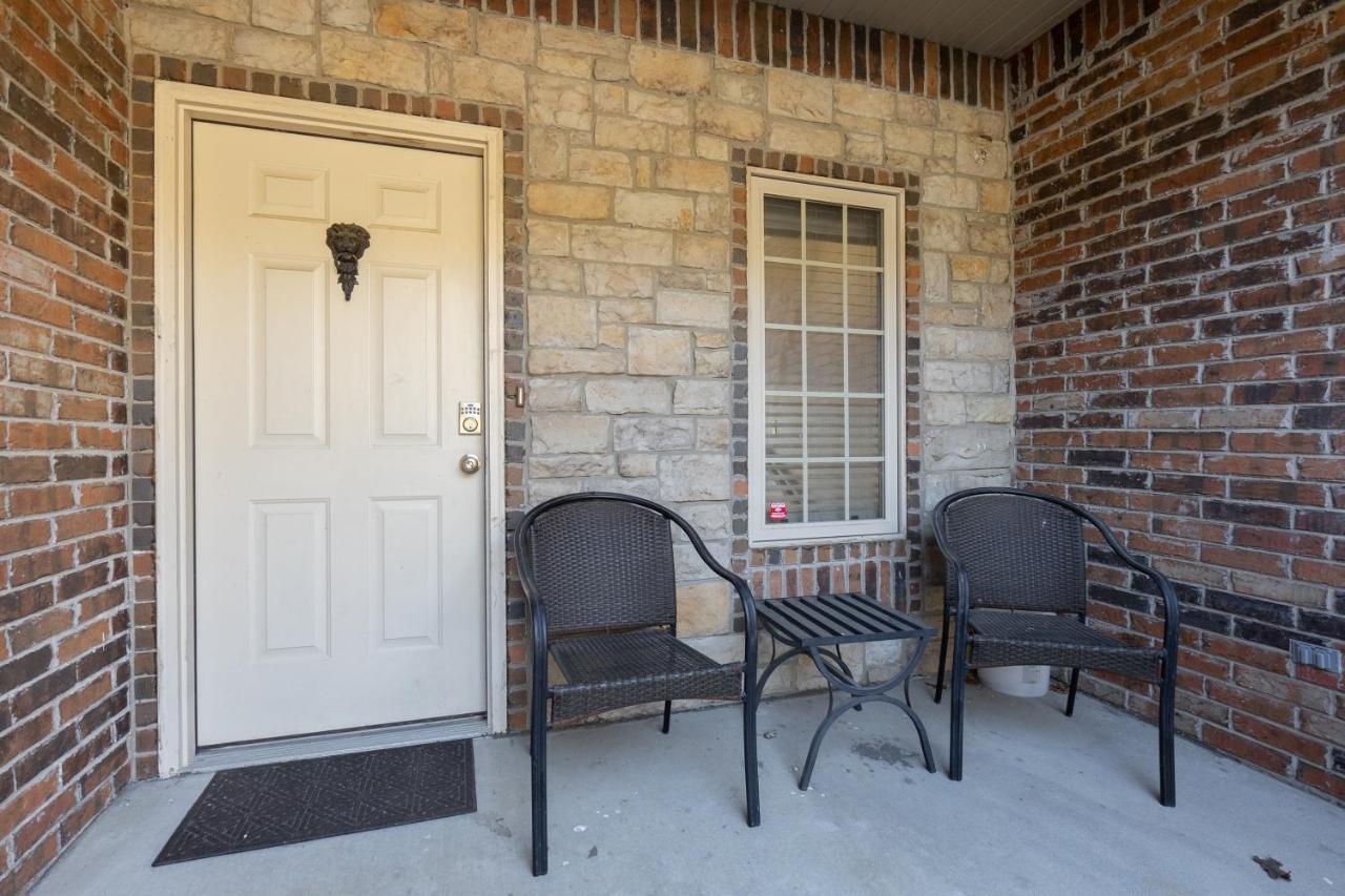 בראנסון 4Br Walk-In - Foosball Table - Hot Tub - Fire Pit - Free Tickets Included - Dv166 מראה חיצוני תמונה