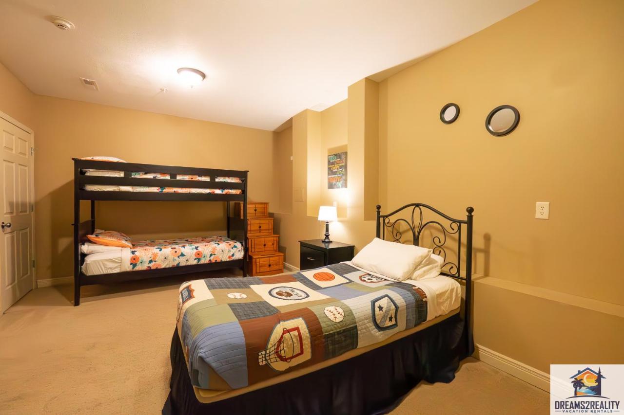 בראנסון 4Br Walk-In - Foosball Table - Hot Tub - Fire Pit - Free Tickets Included - Dv166 מראה חיצוני תמונה