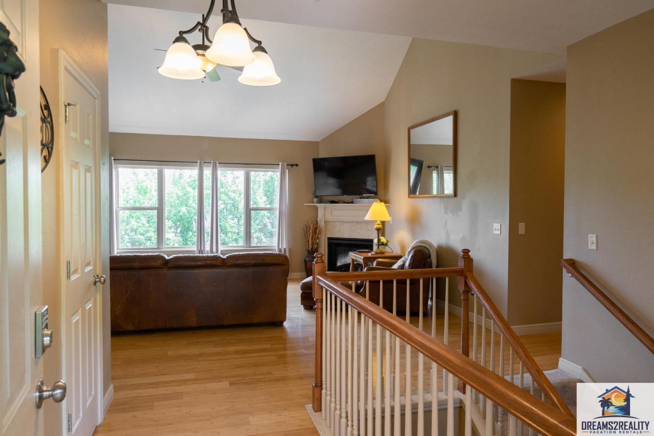 בראנסון 4Br Walk-In - Foosball Table - Hot Tub - Fire Pit - Free Tickets Included - Dv166 מראה חיצוני תמונה