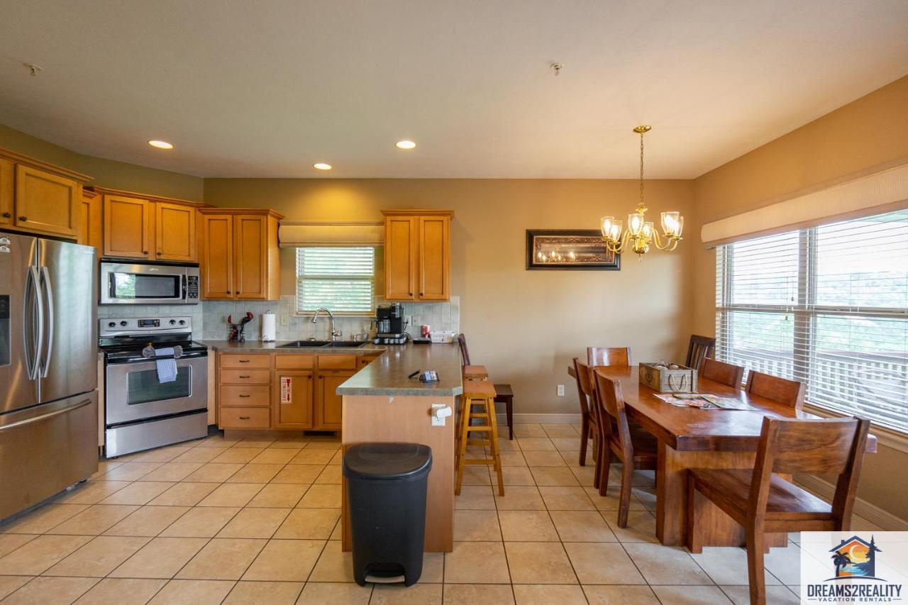 בראנסון 4Br Walk-In - Foosball Table - Hot Tub - Fire Pit - Free Tickets Included - Dv166 מראה חיצוני תמונה