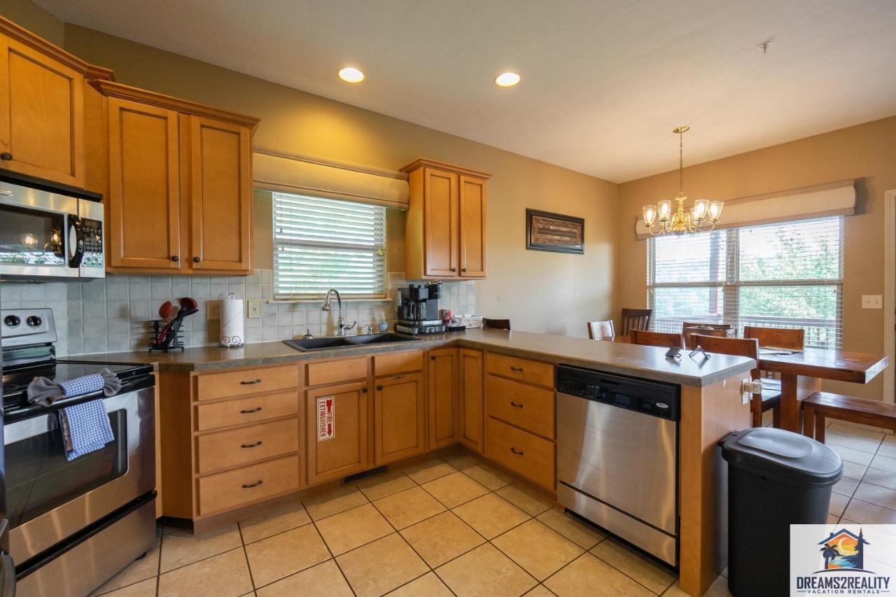 בראנסון 4Br Walk-In - Foosball Table - Hot Tub - Fire Pit - Free Tickets Included - Dv166 מראה חיצוני תמונה